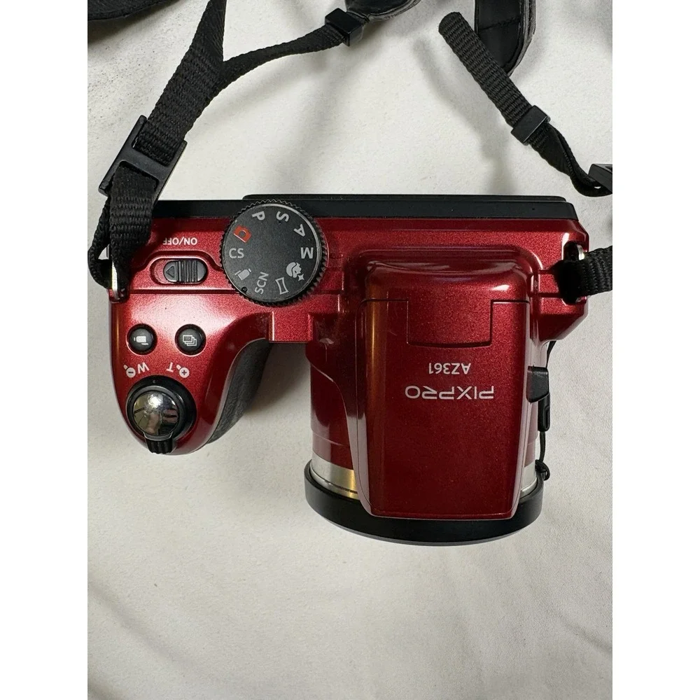 Kodak PIXPRO AZ361 16.15MP Red Digital Camera w/ Lens Cap Strap Charger Cable